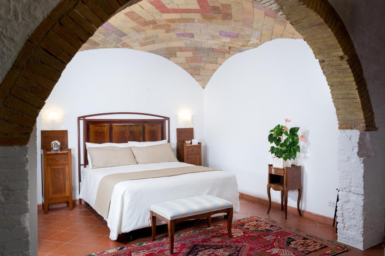Torre Dei Serviti Siena Habitación foto